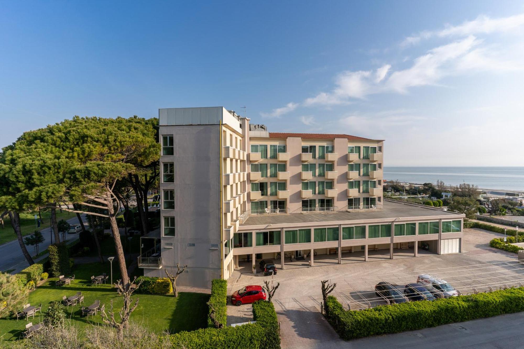 Hotel Balance
